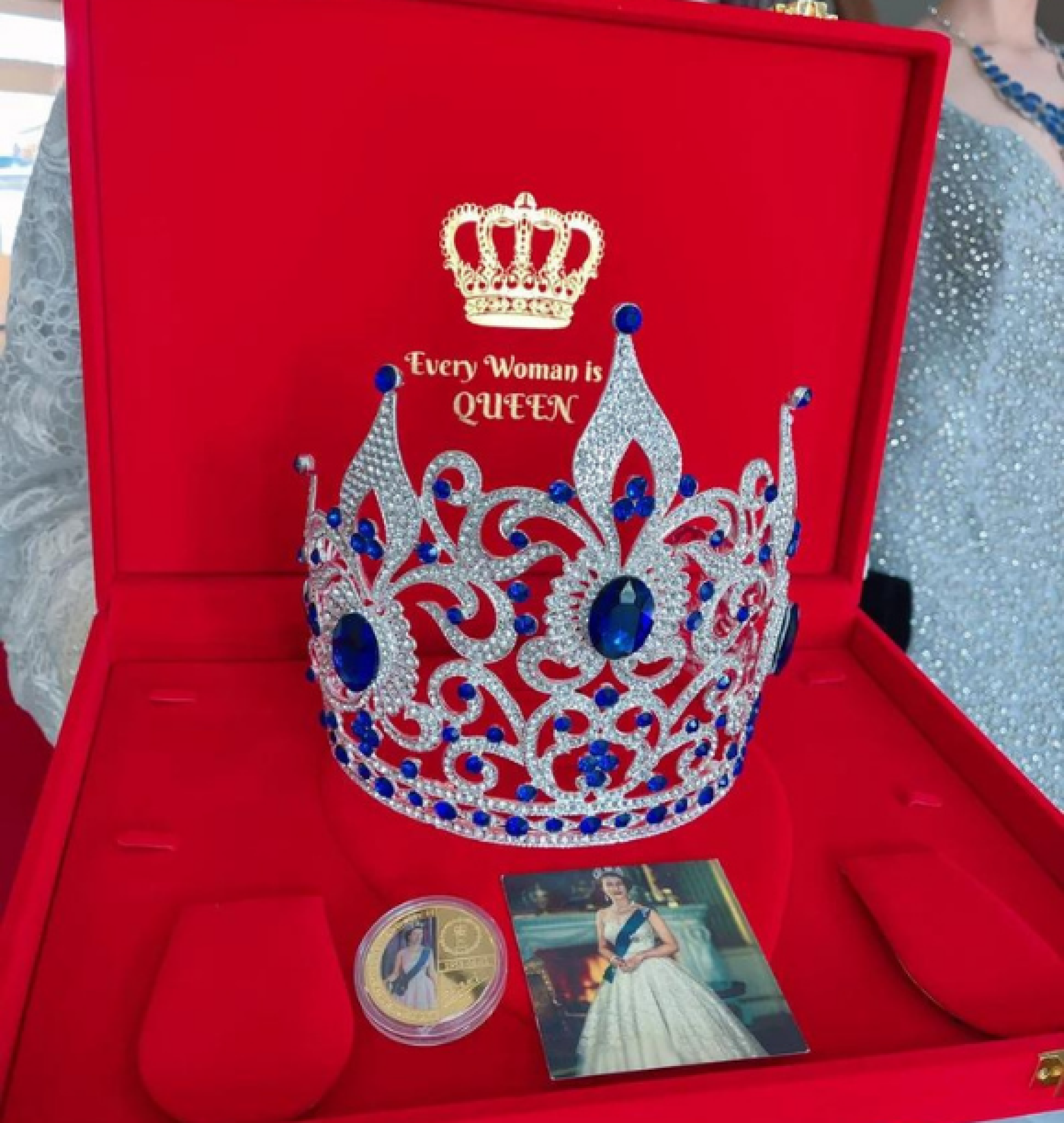 queen crown