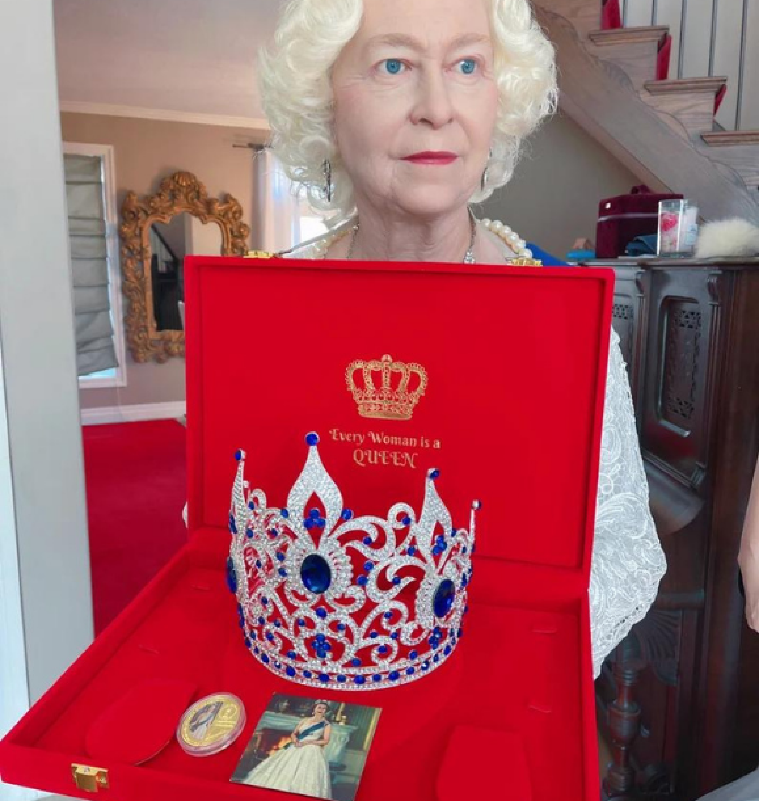 queen crown