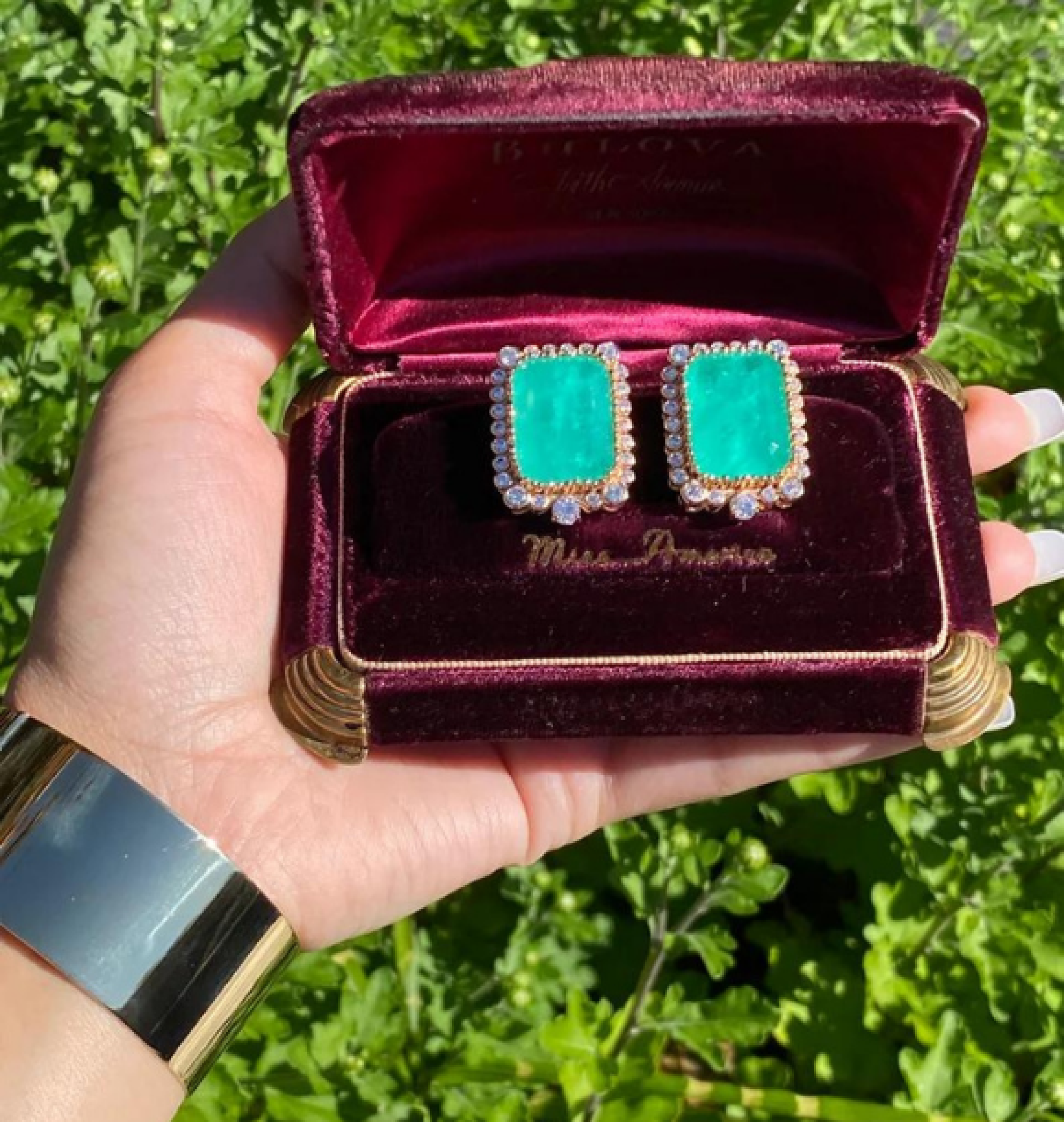 stud earrings