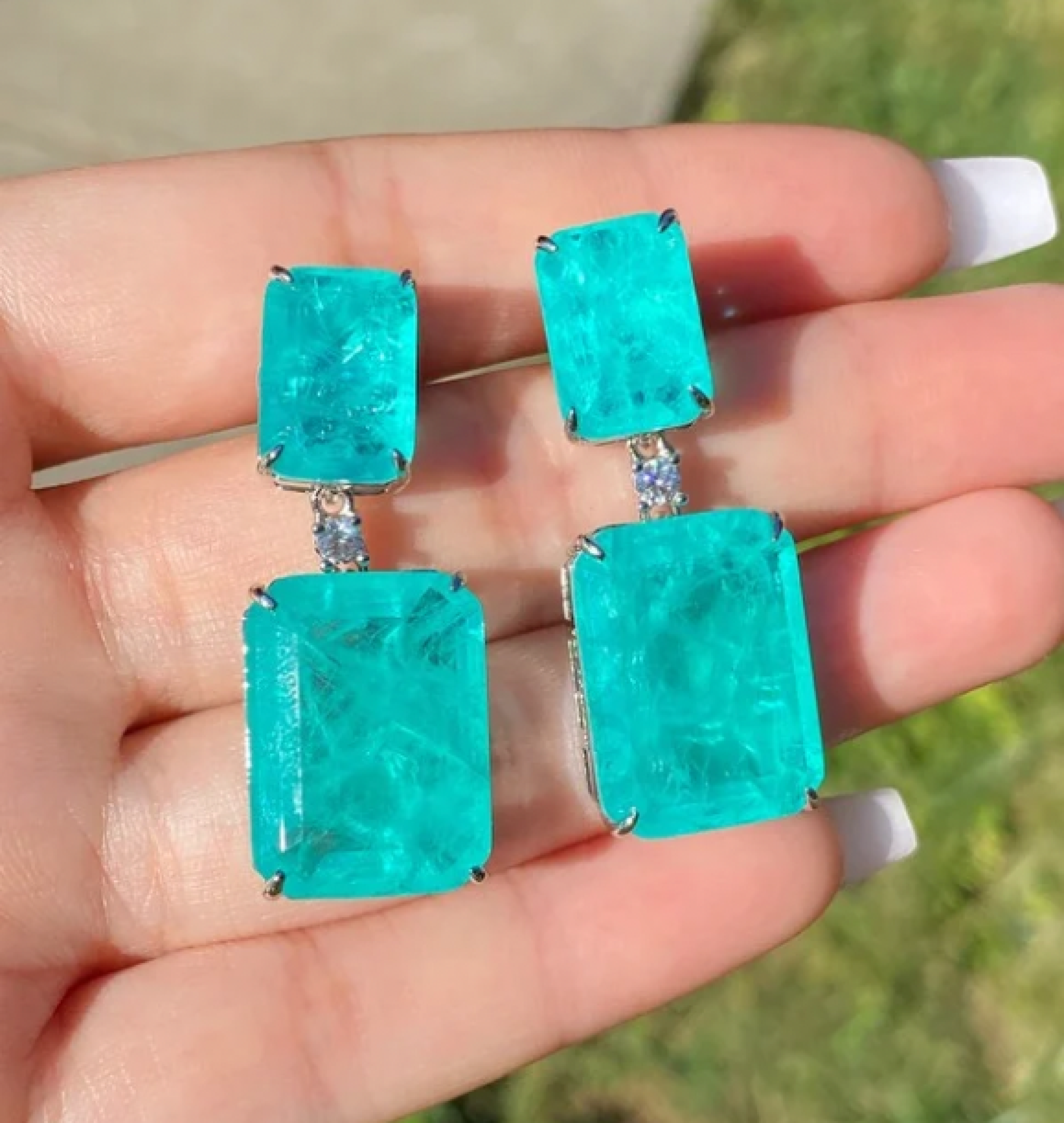emerald earrings