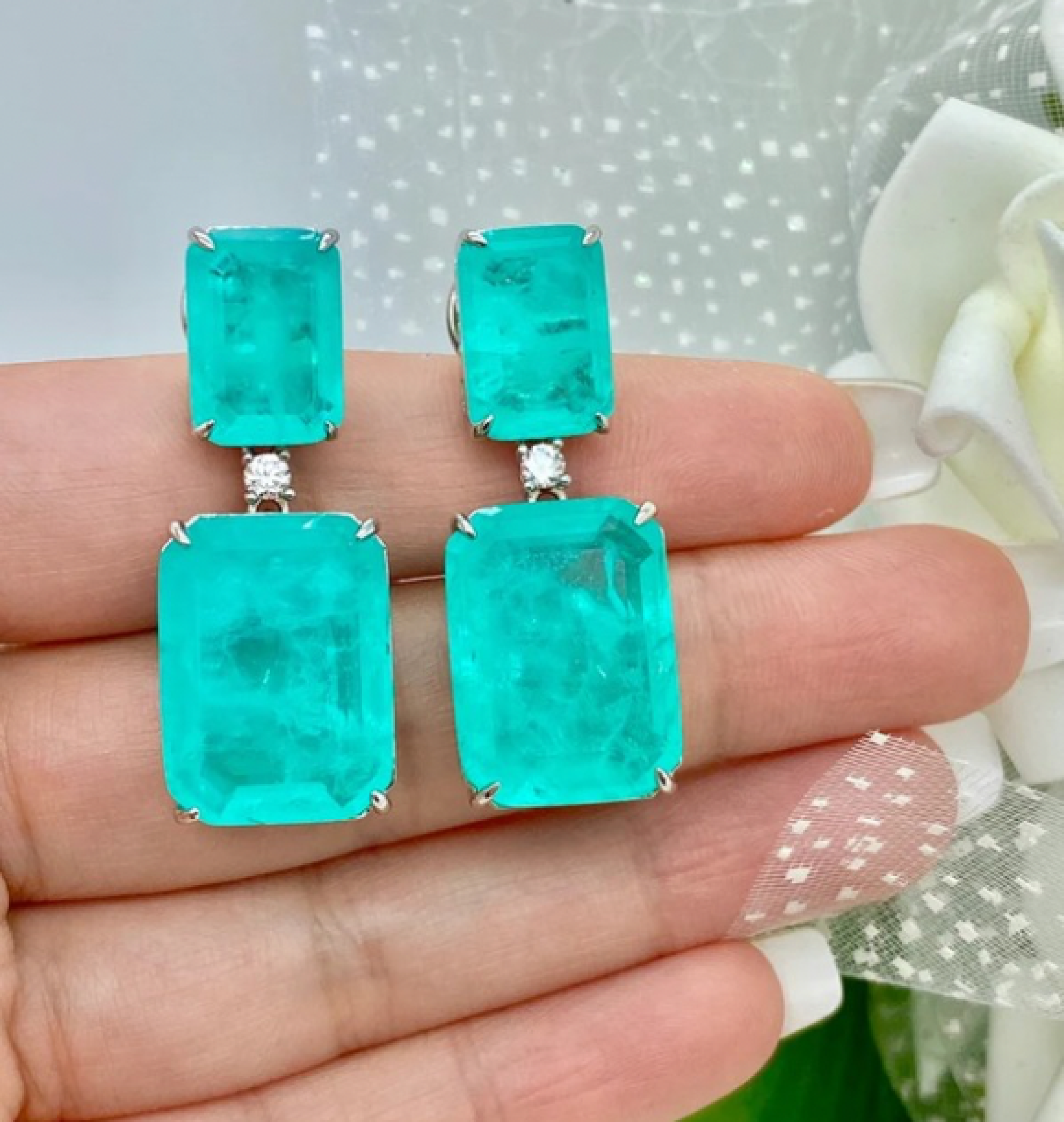 emerald earrings