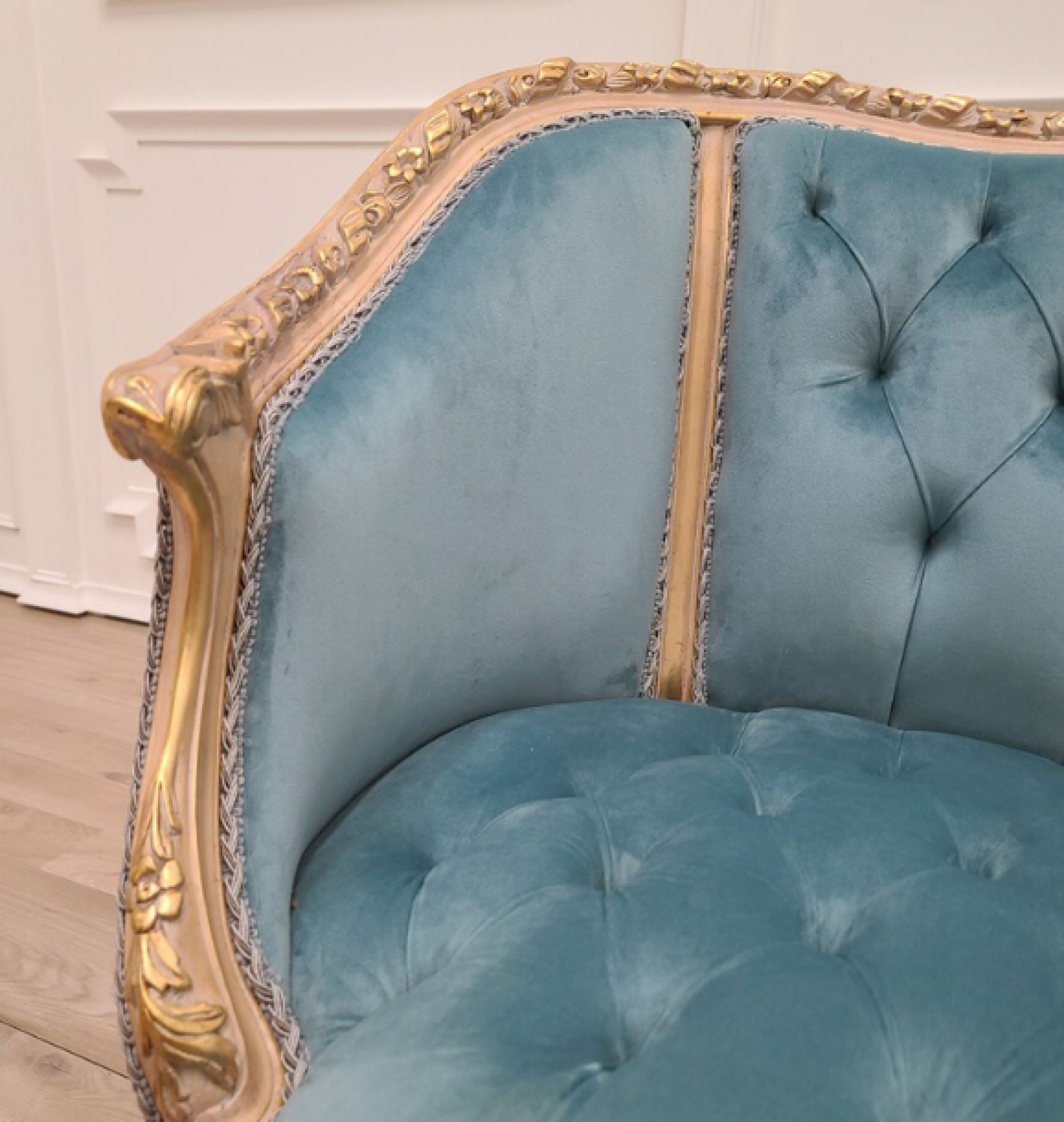 topaz settee