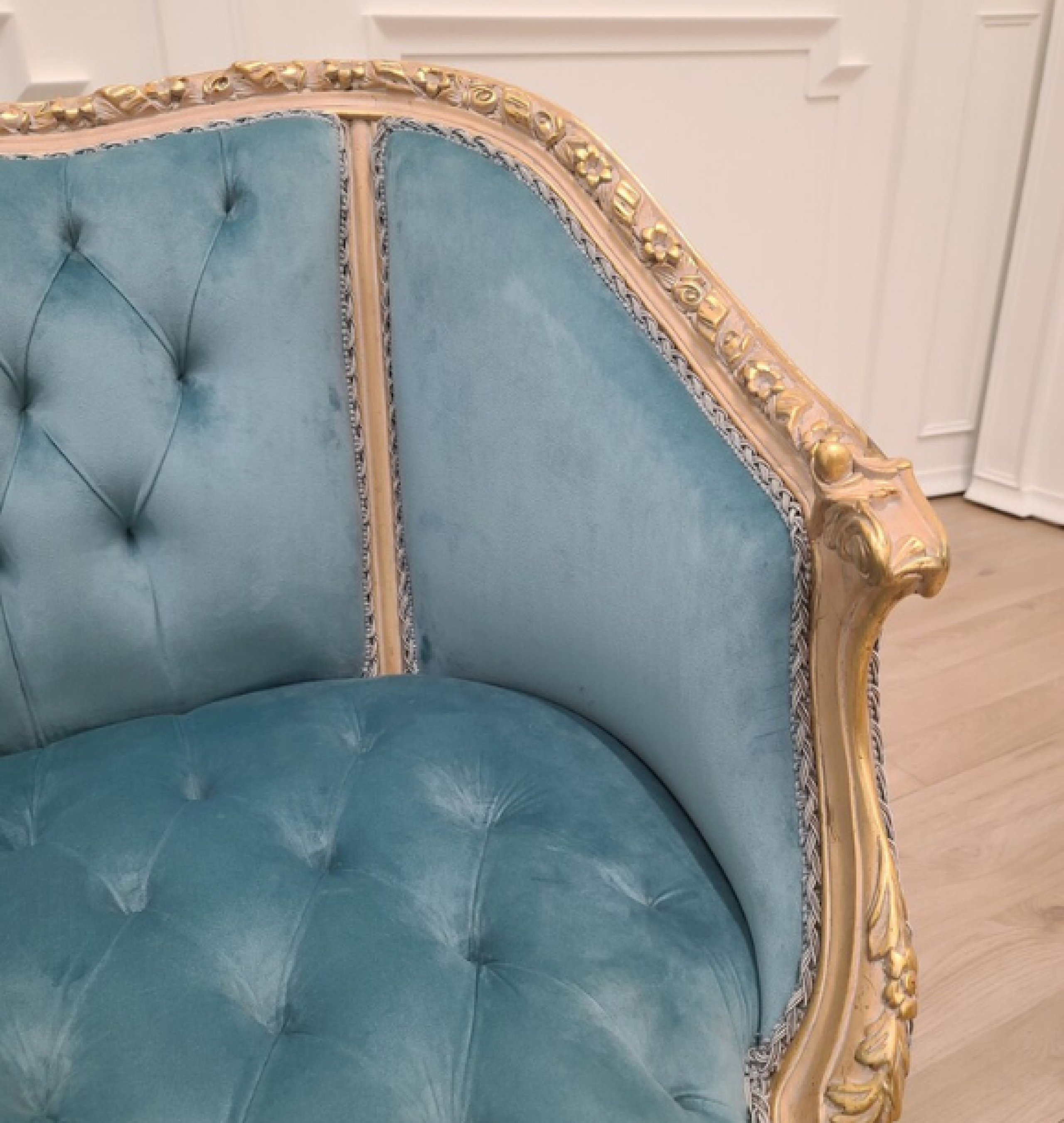topaz settee