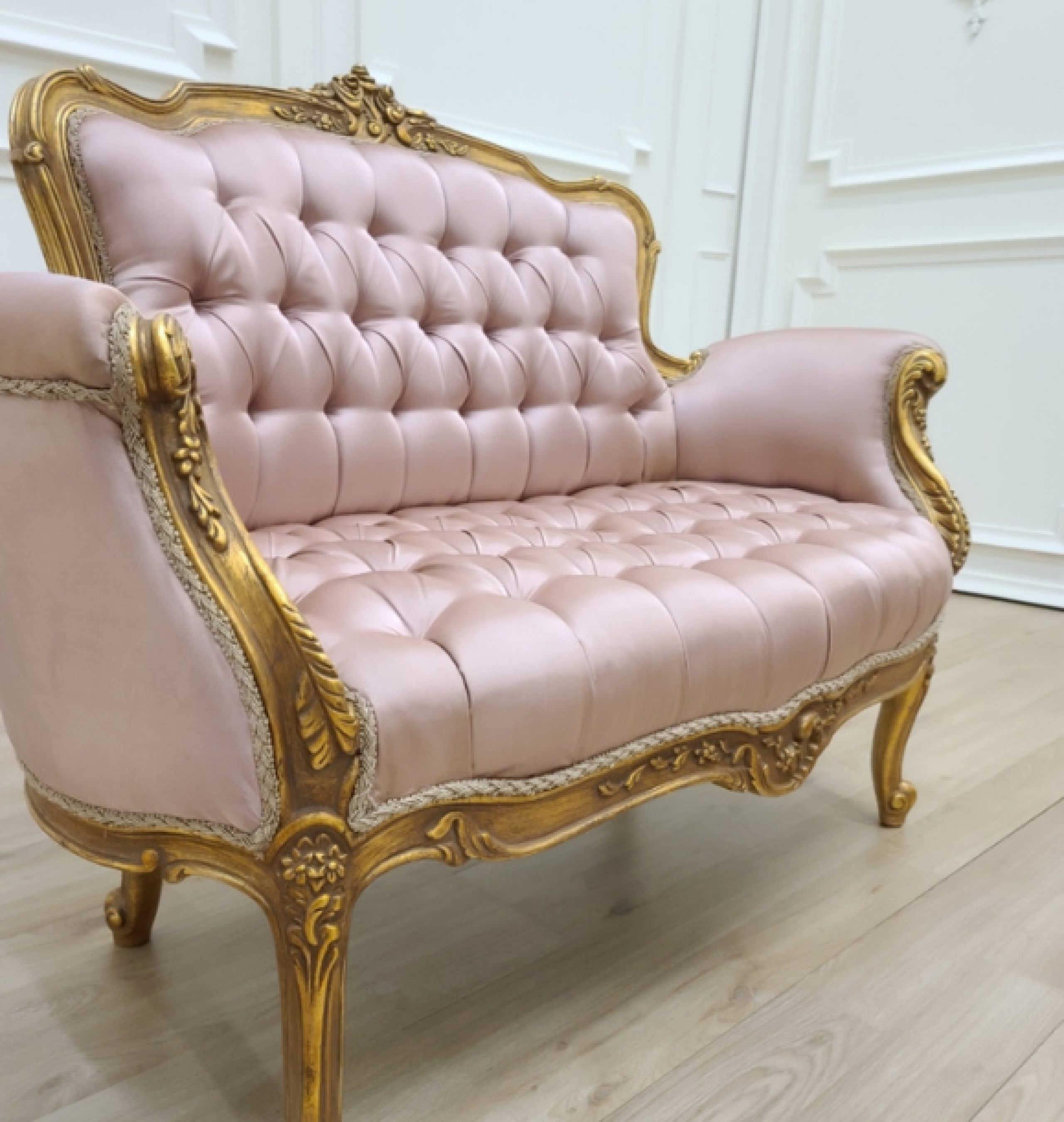 rose settee