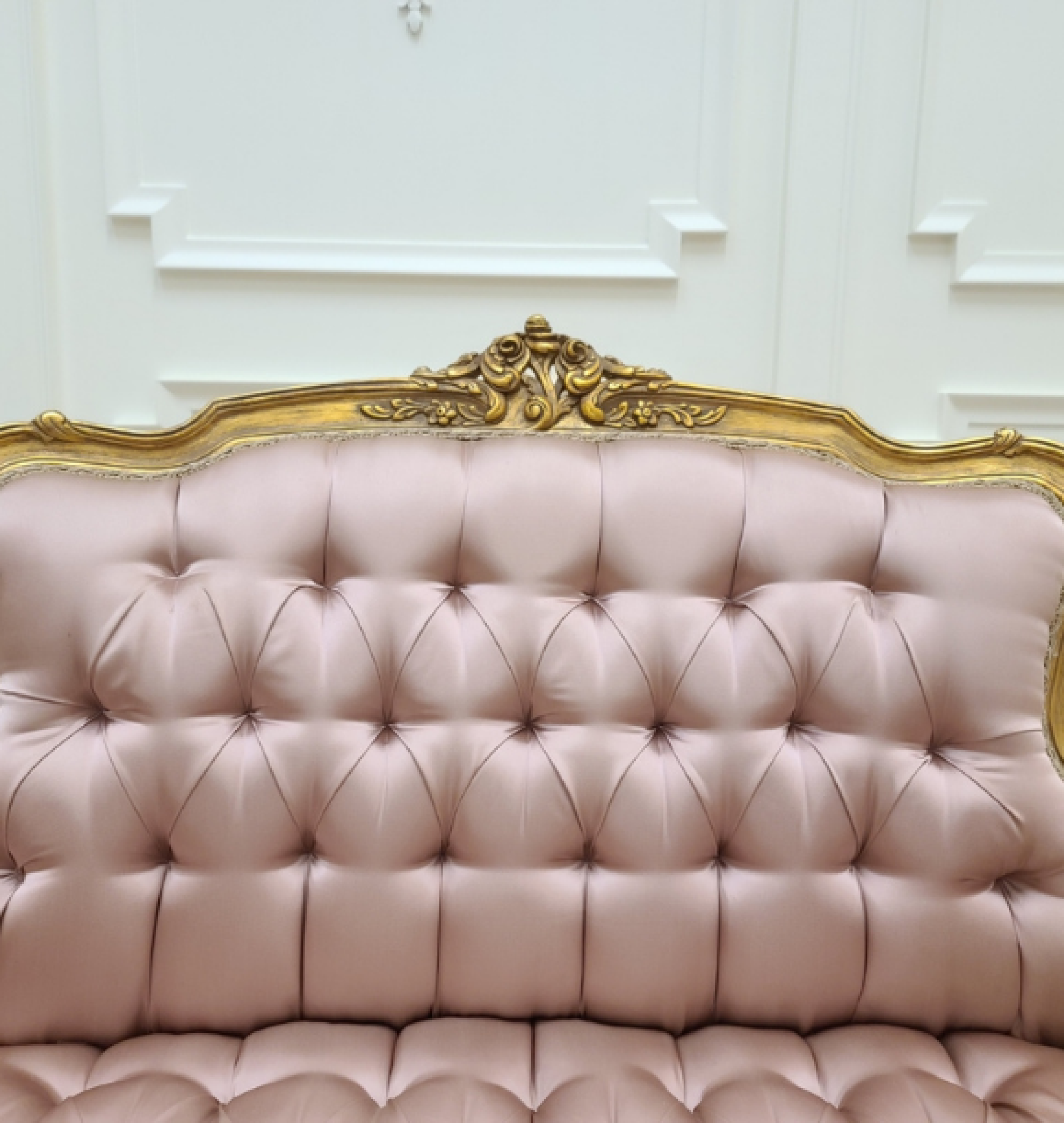 rose settee