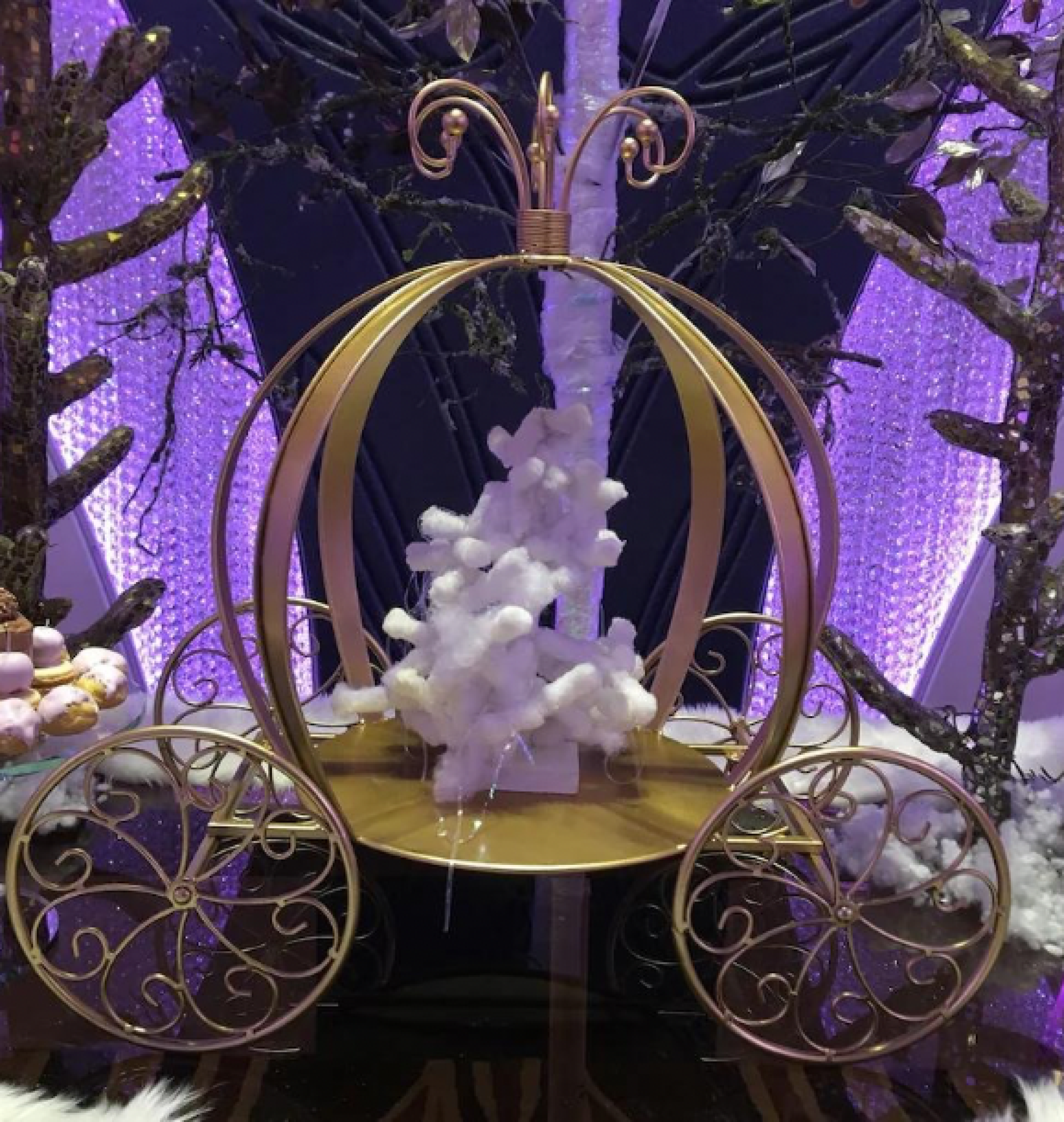 carriage stand