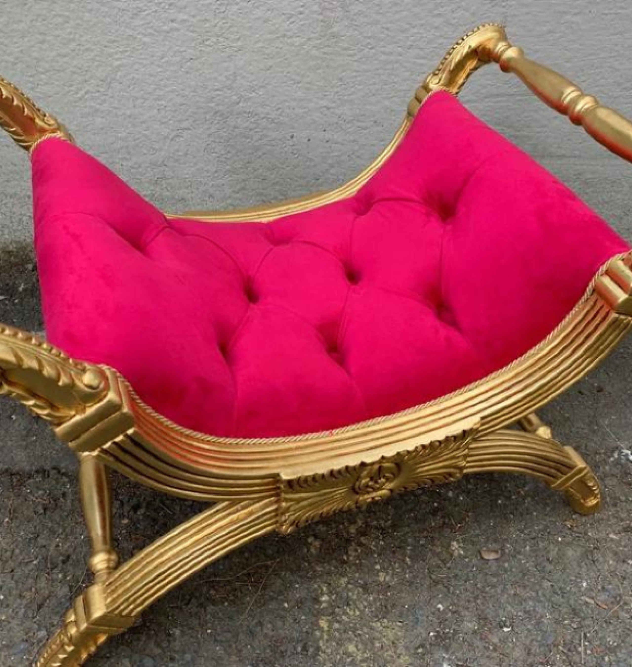 magenta bench
