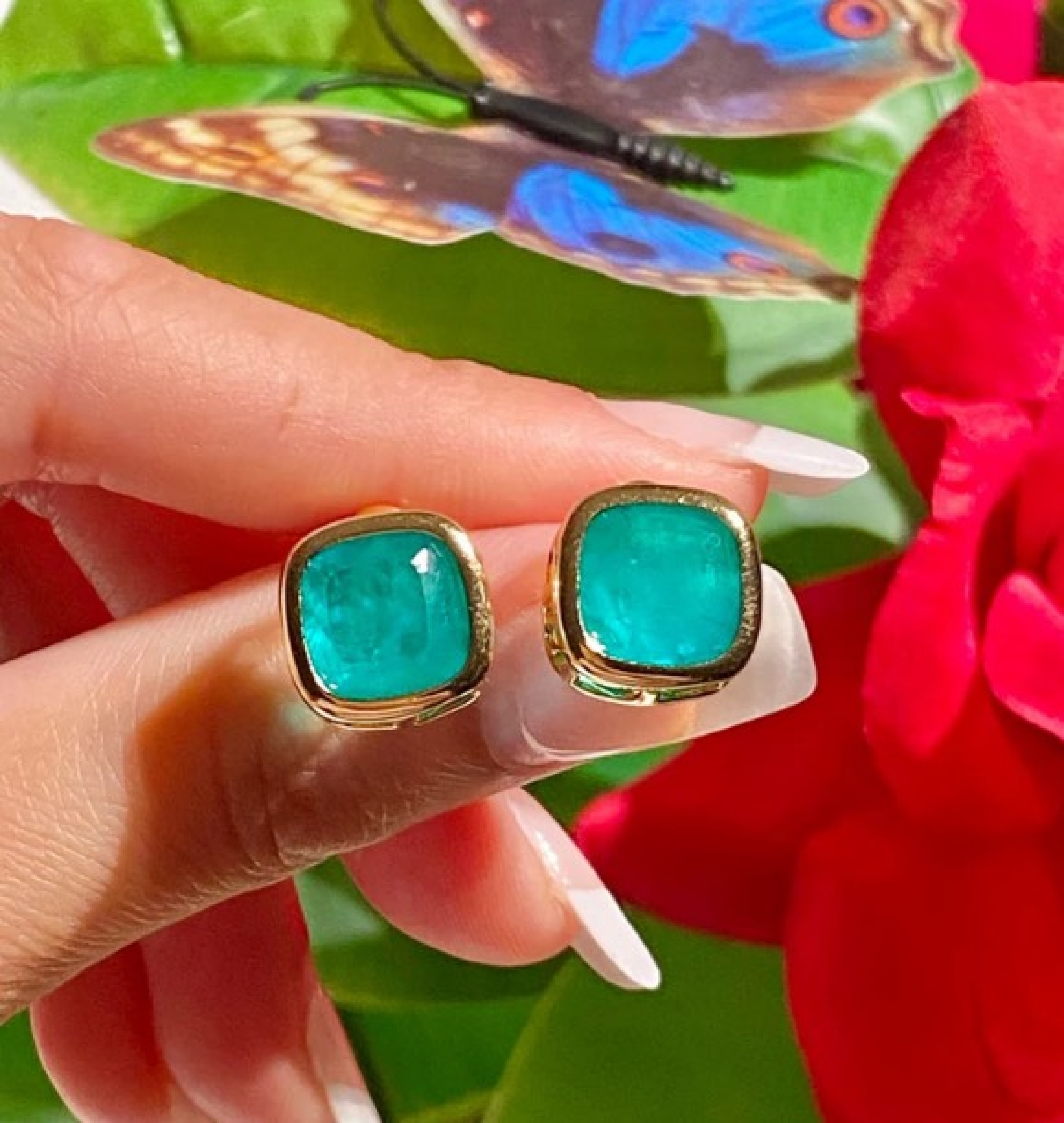 emerald earrings