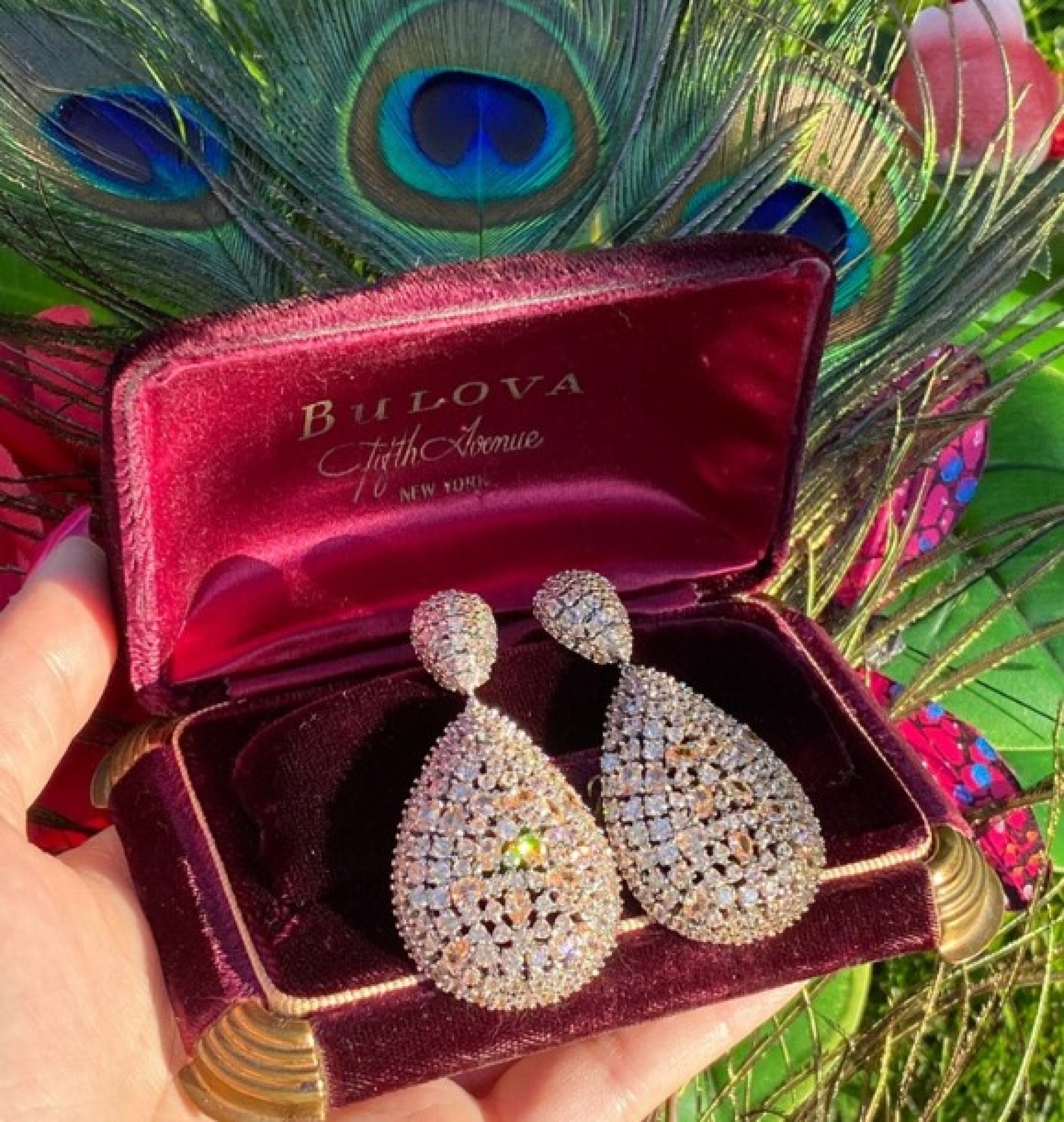 drop earrings