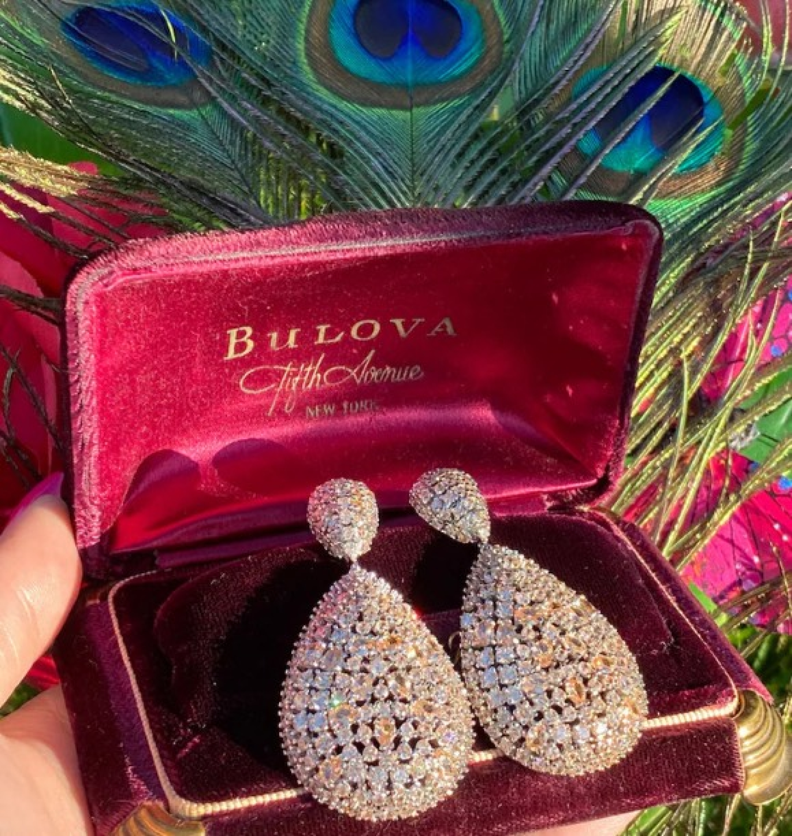 drop earrings