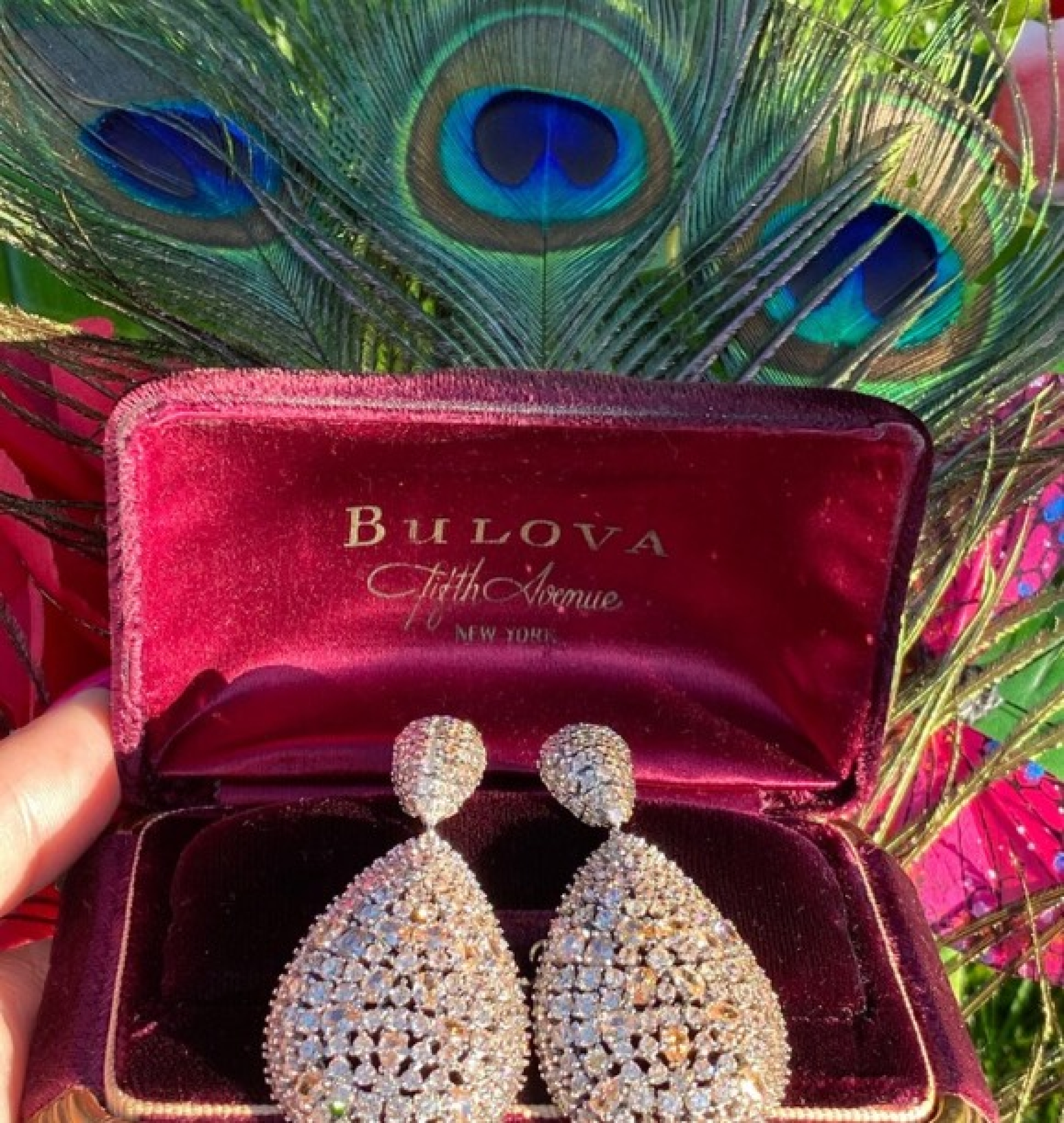 drop earrings