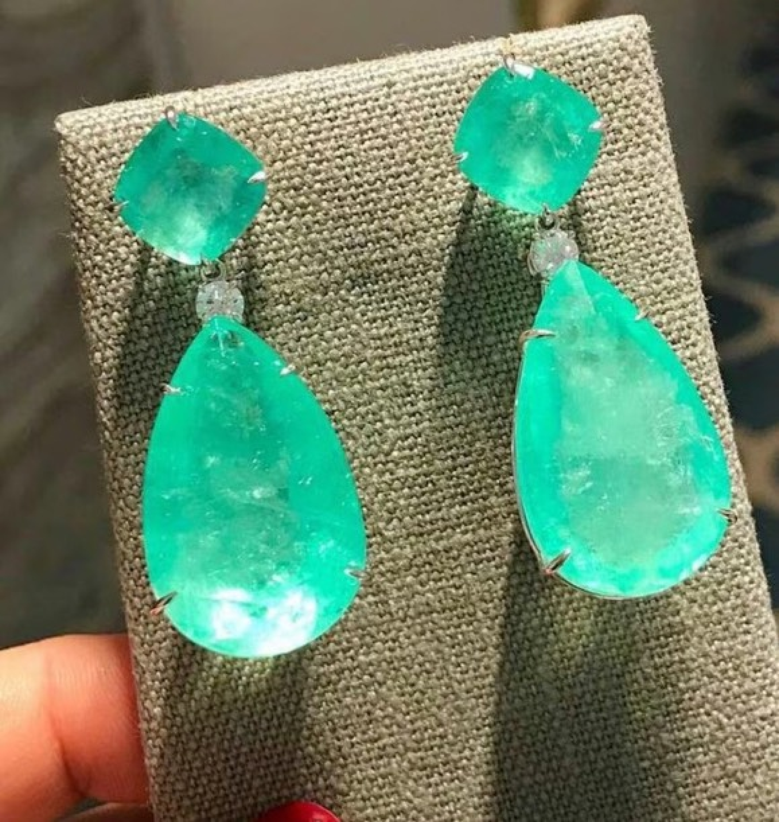 drop earrings