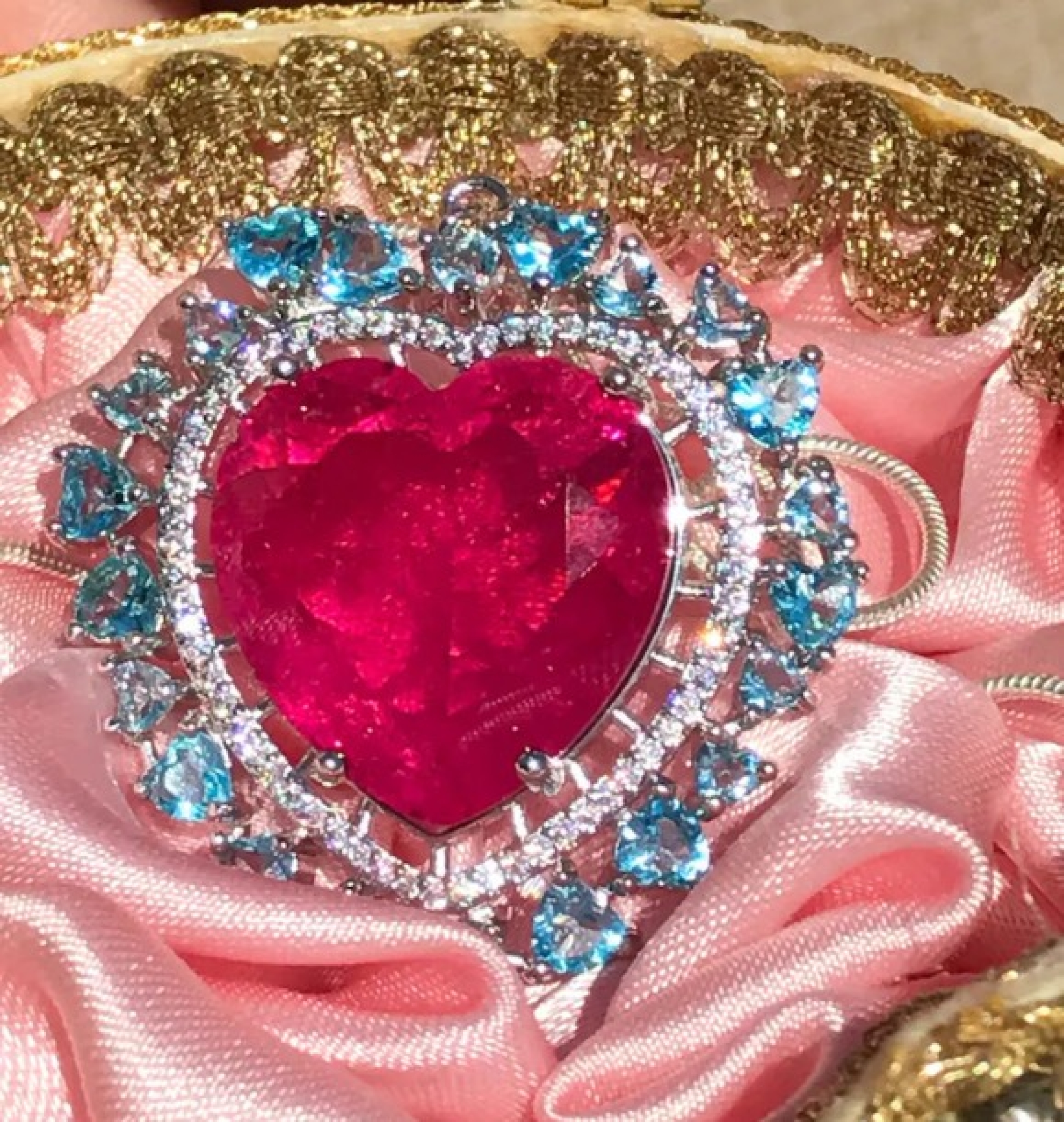 heart necklace