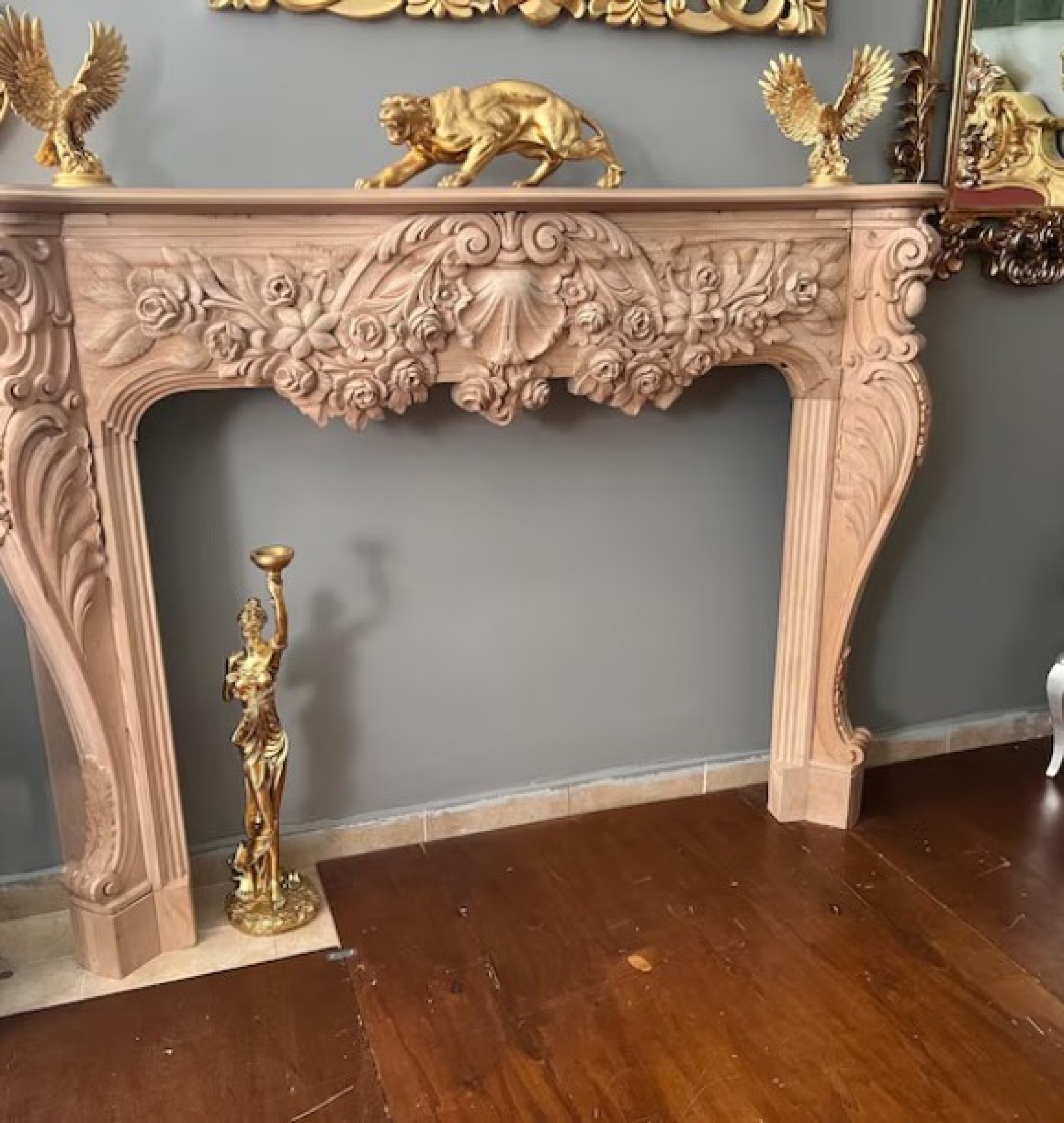 tiger  sculpture