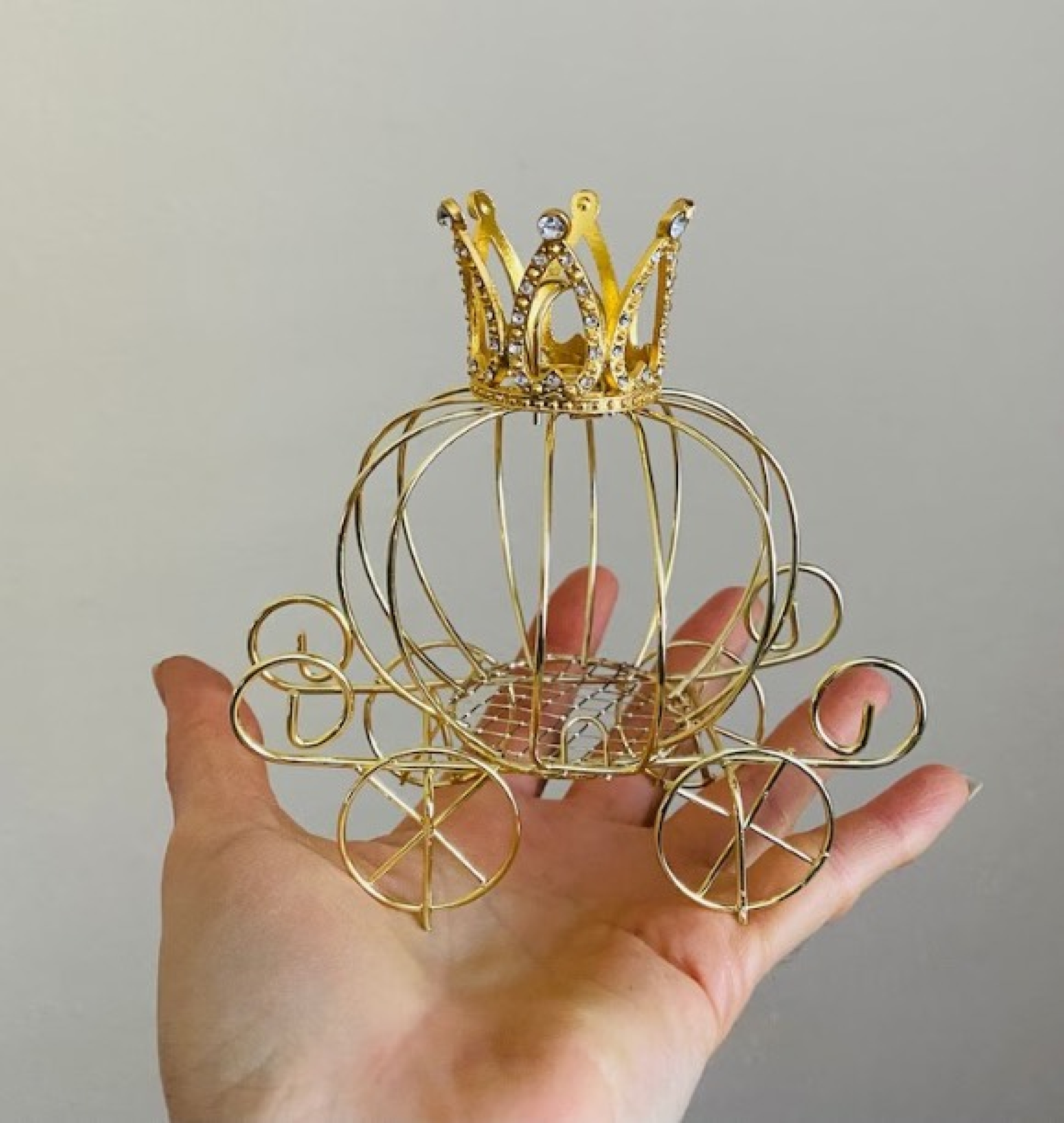 carriage decor