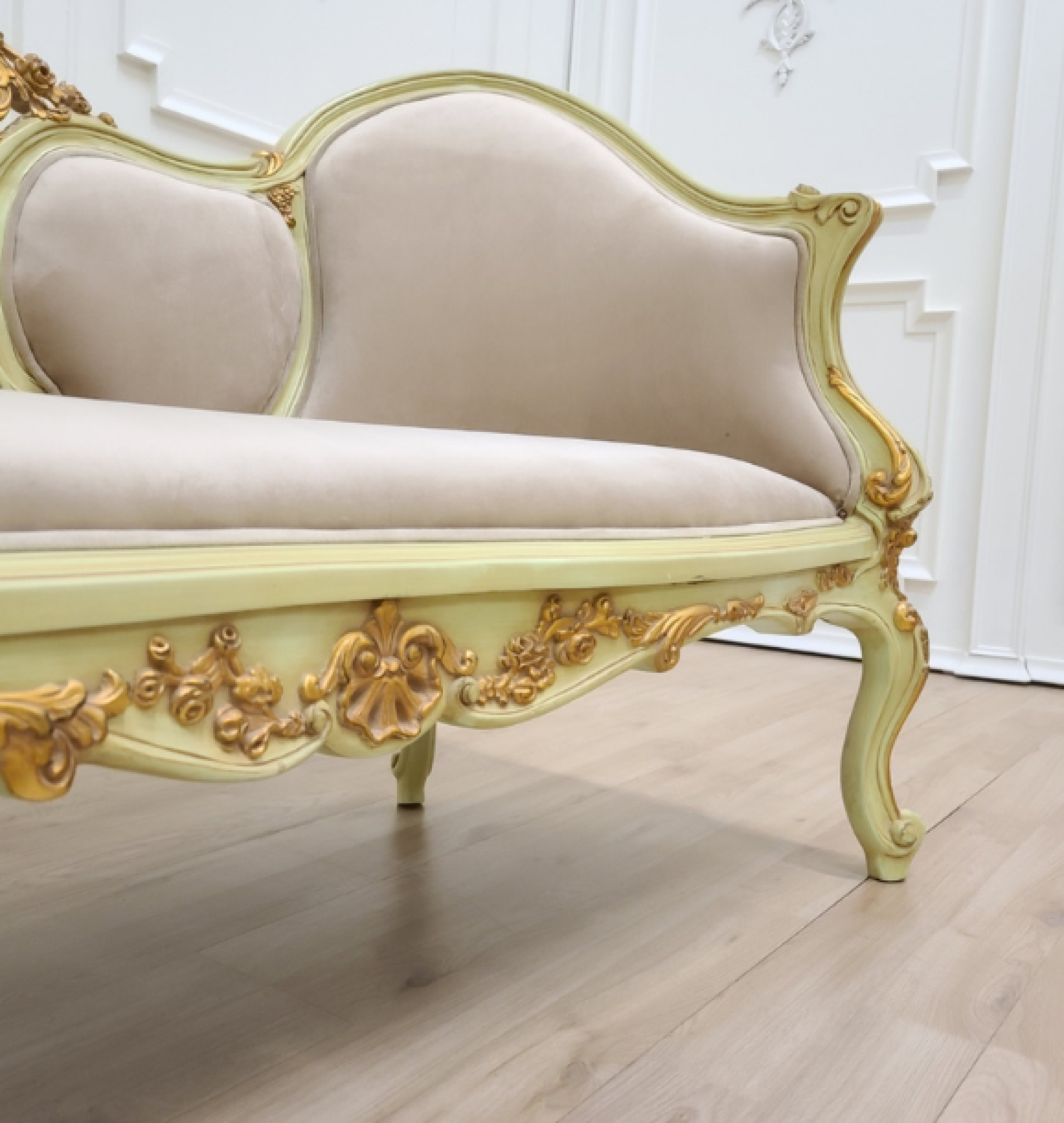 pale rose settee