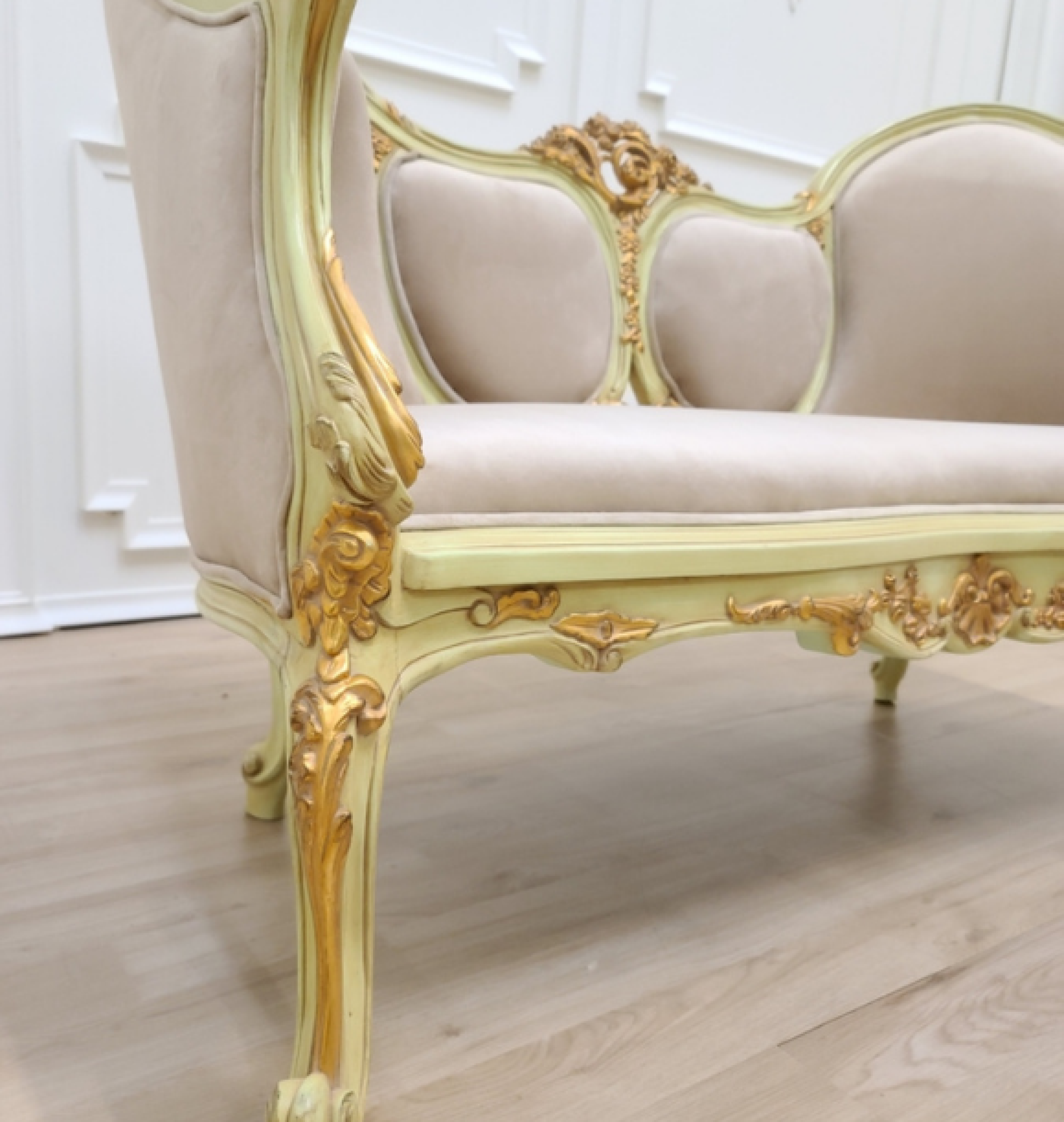 pale rose settee