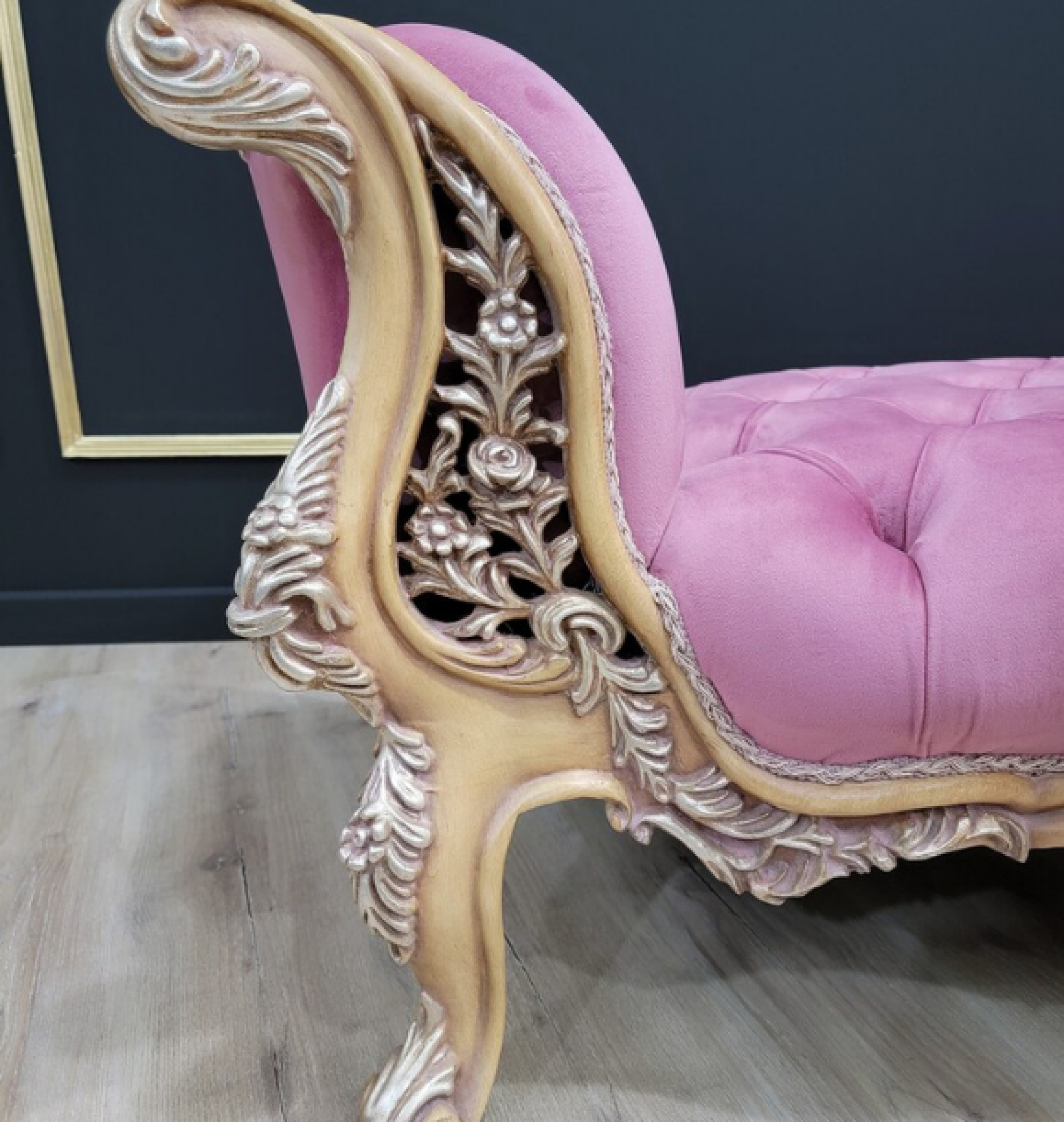 magenta chaise