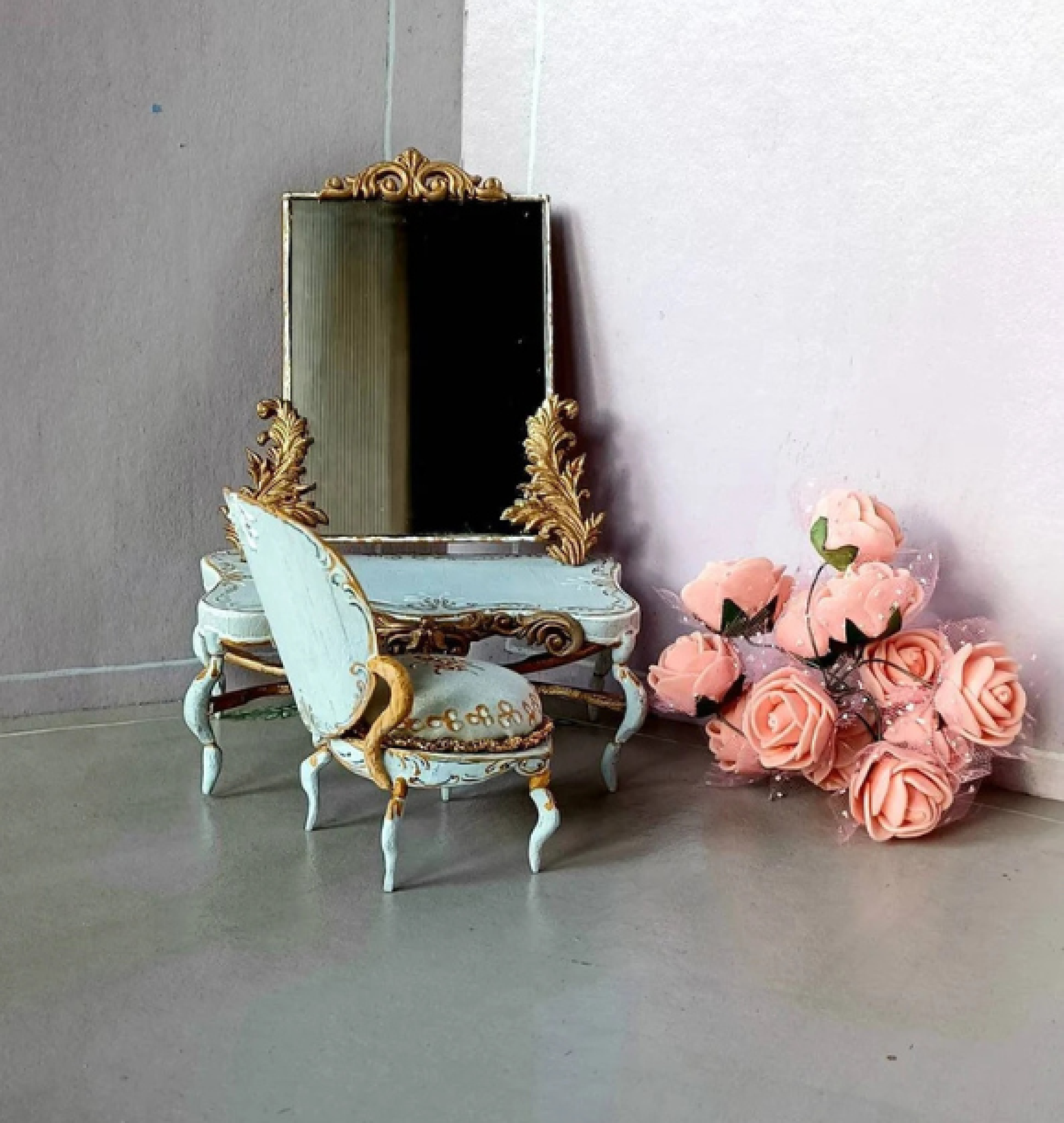 doll vanity
