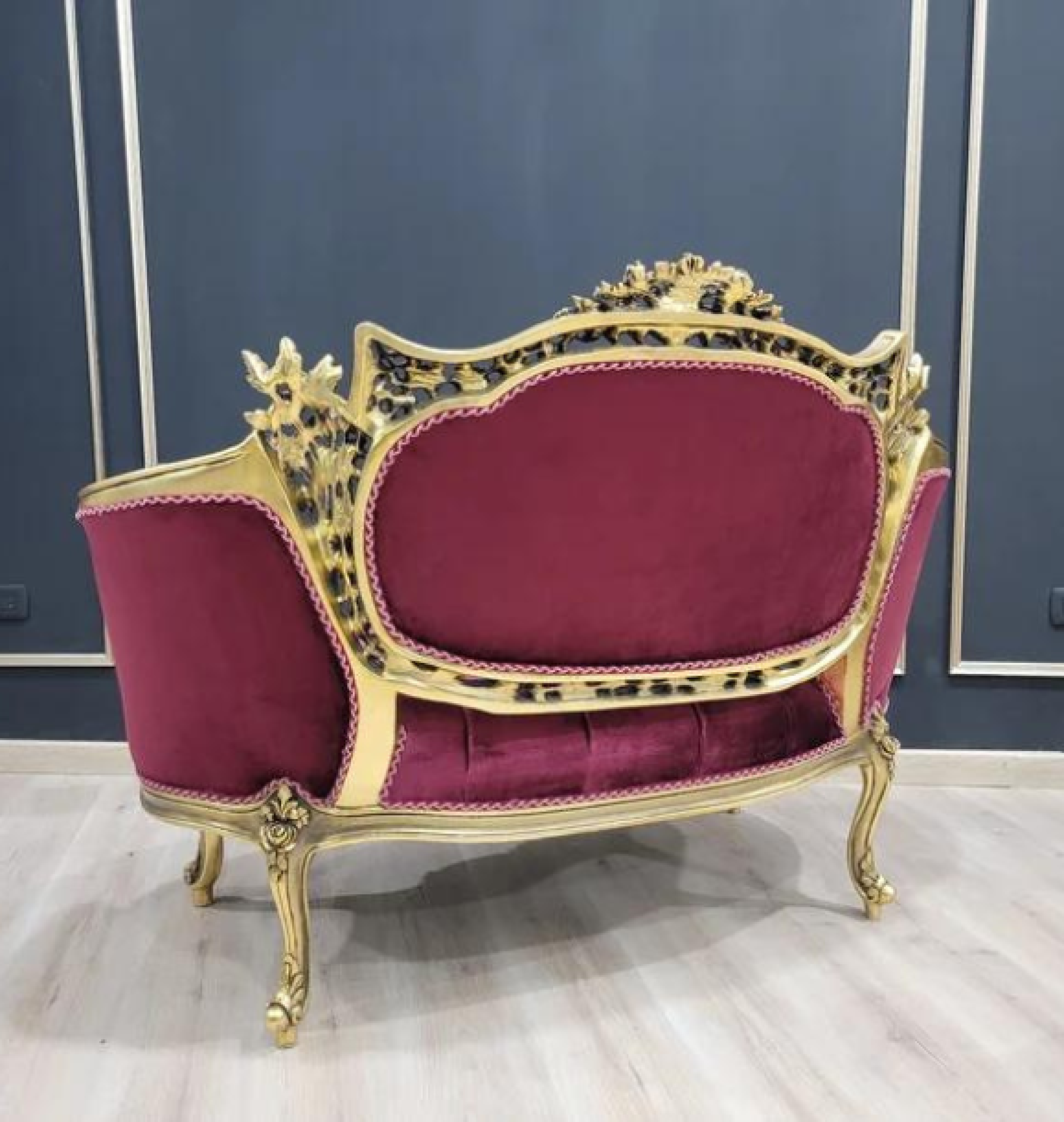 violet  settee