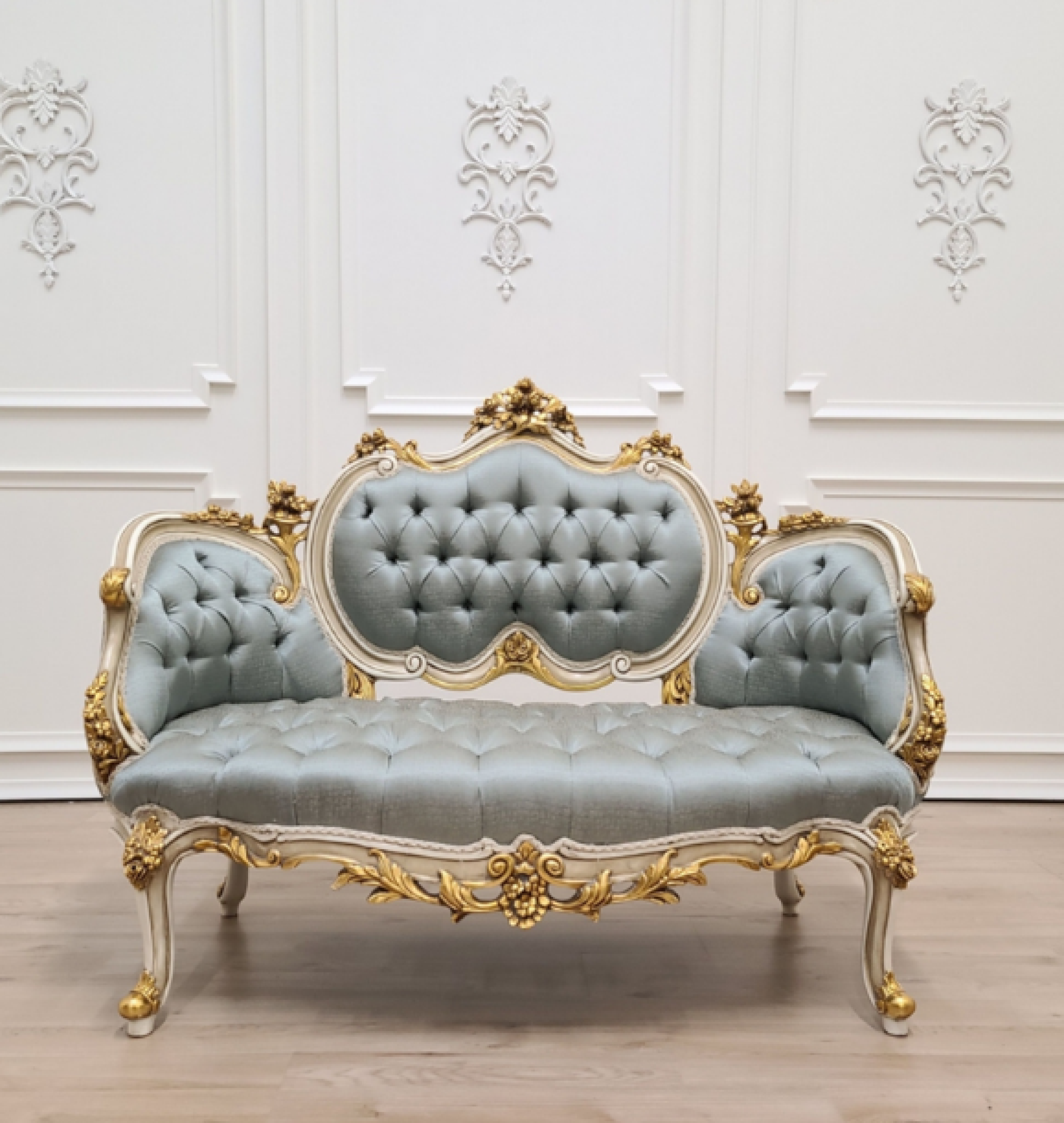 mist settee