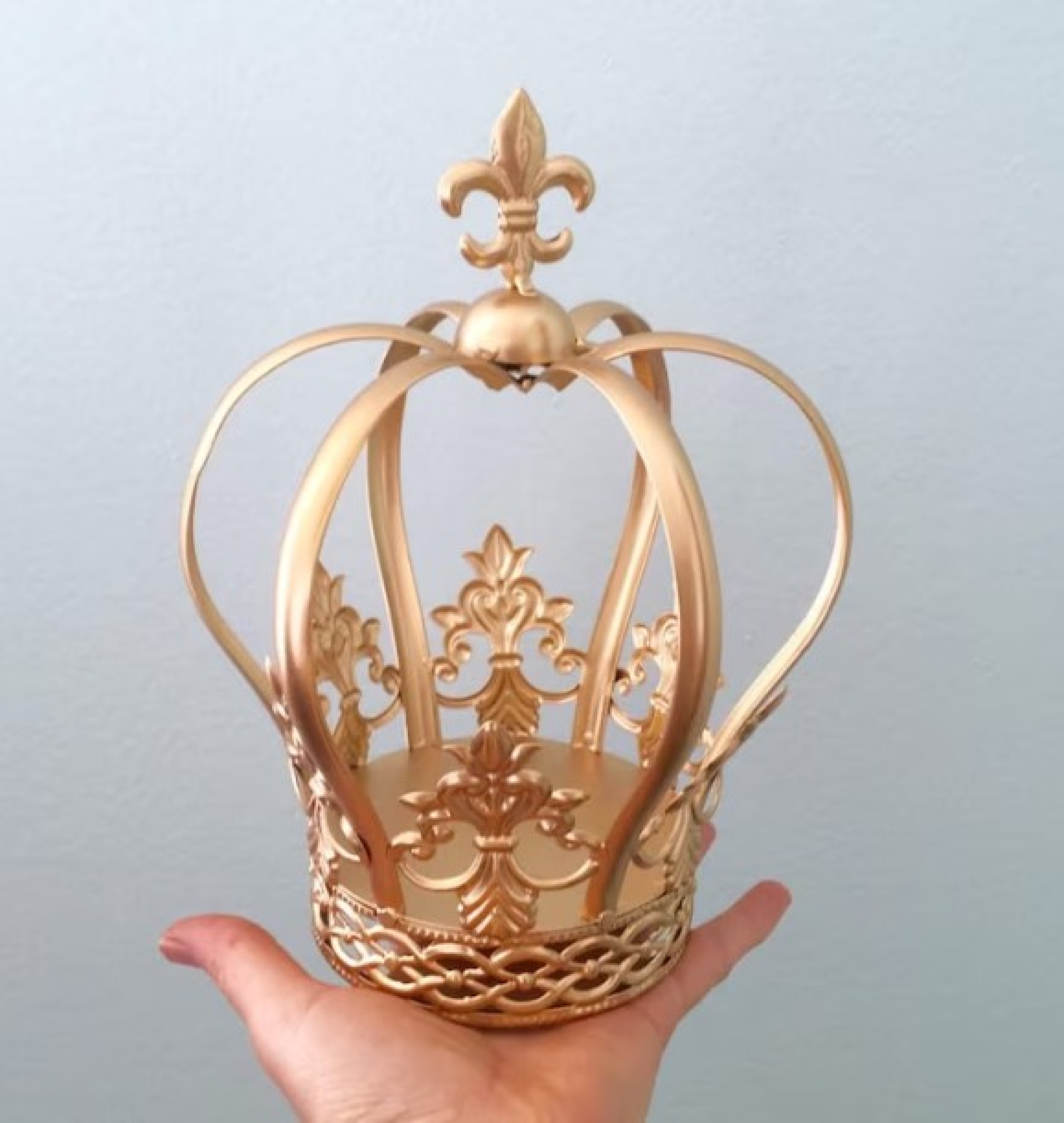 crown topper
