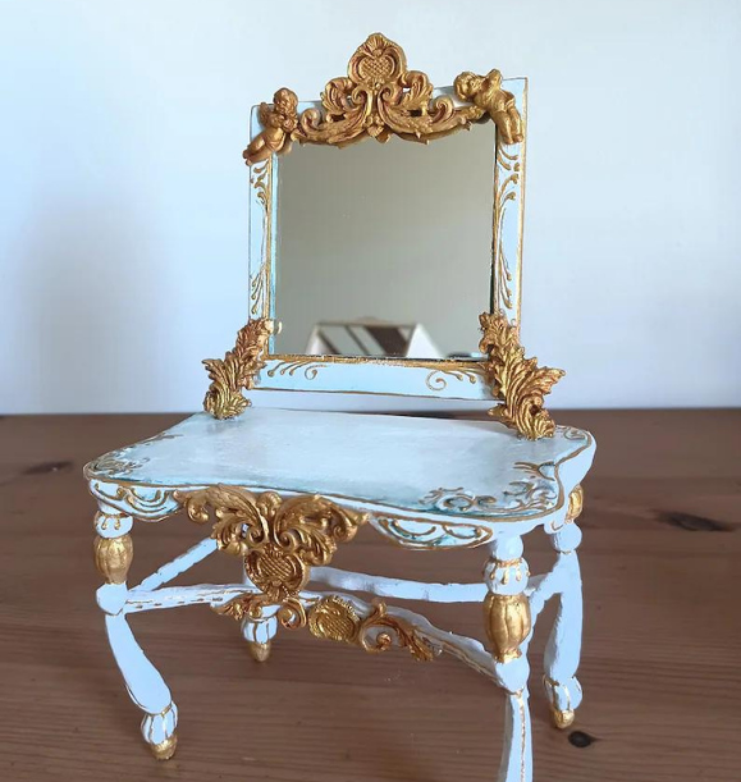 doll vanity