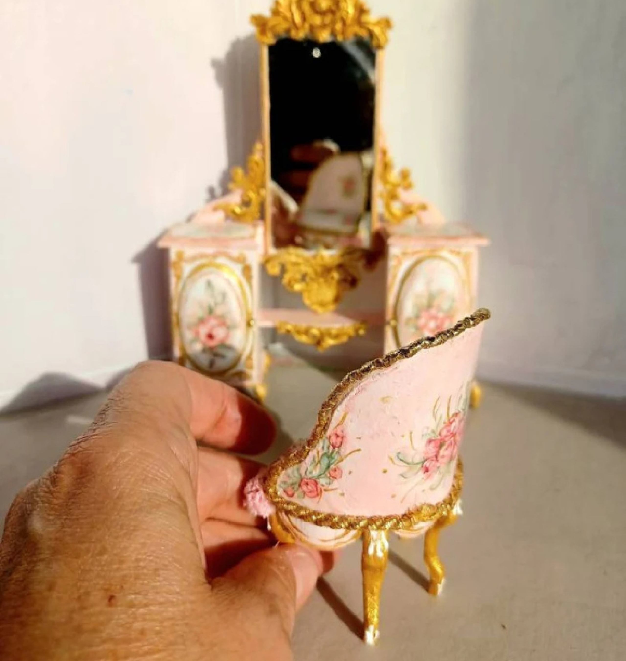 doll vanity
