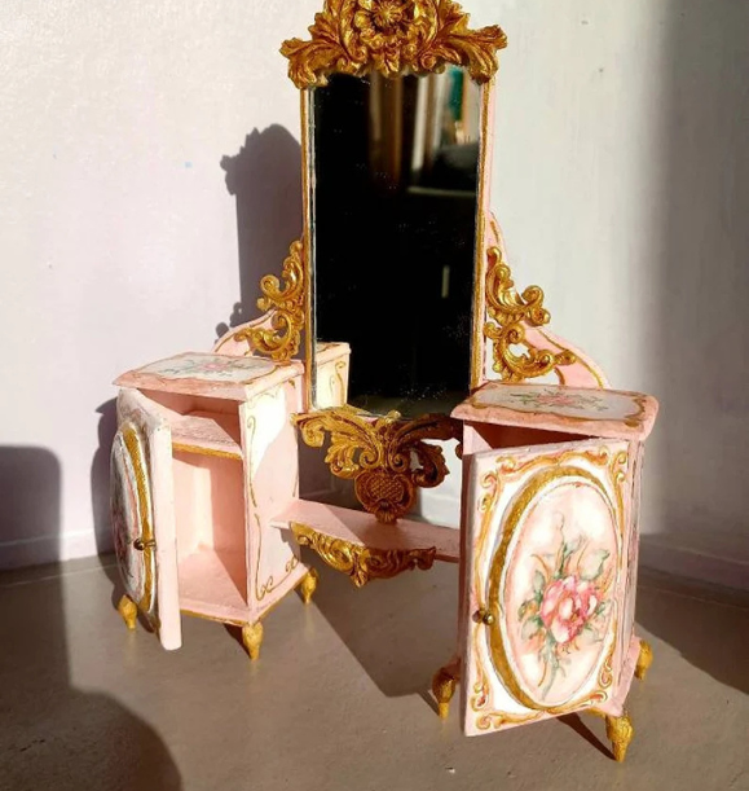 doll vanity