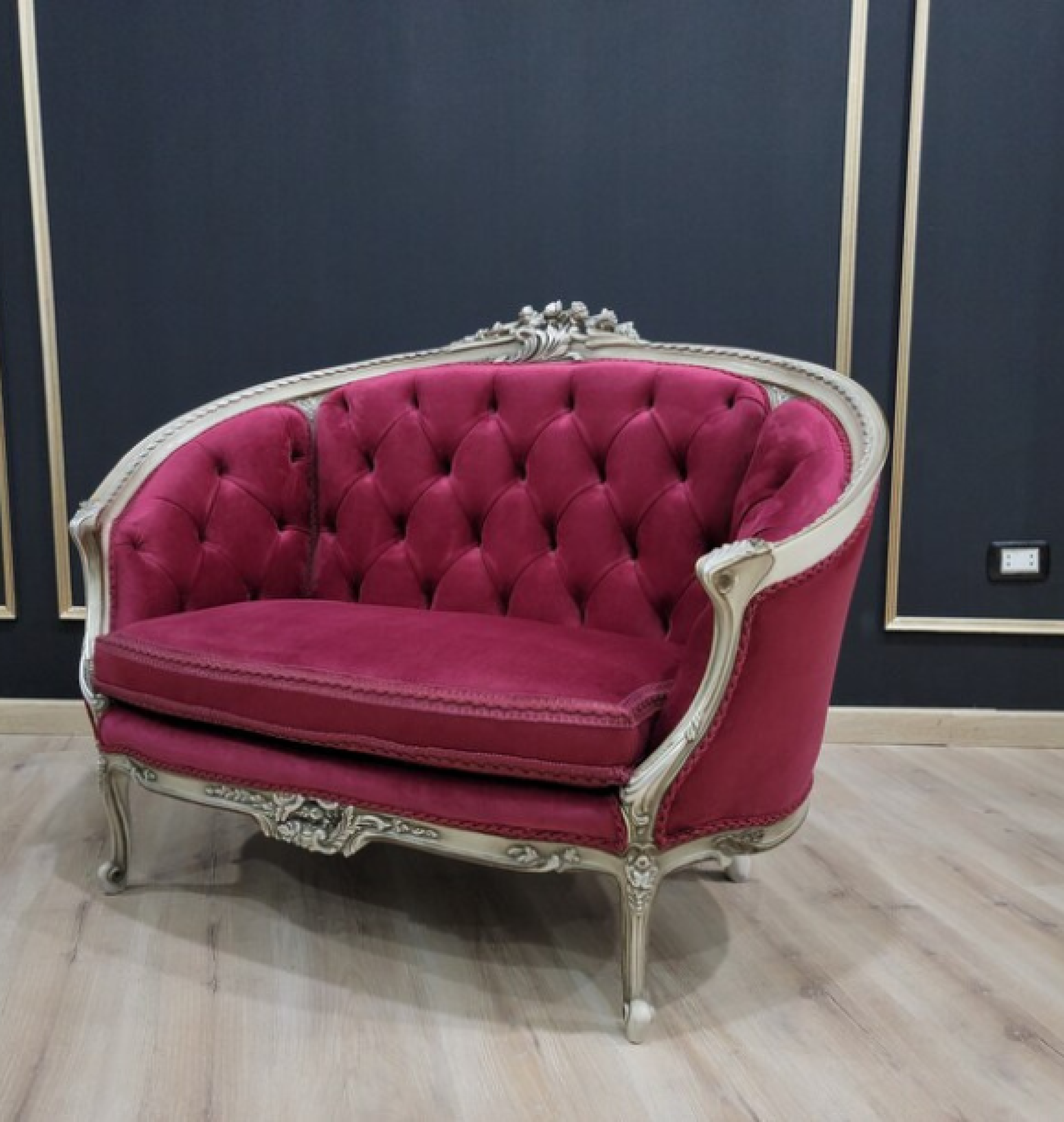 crimson settee