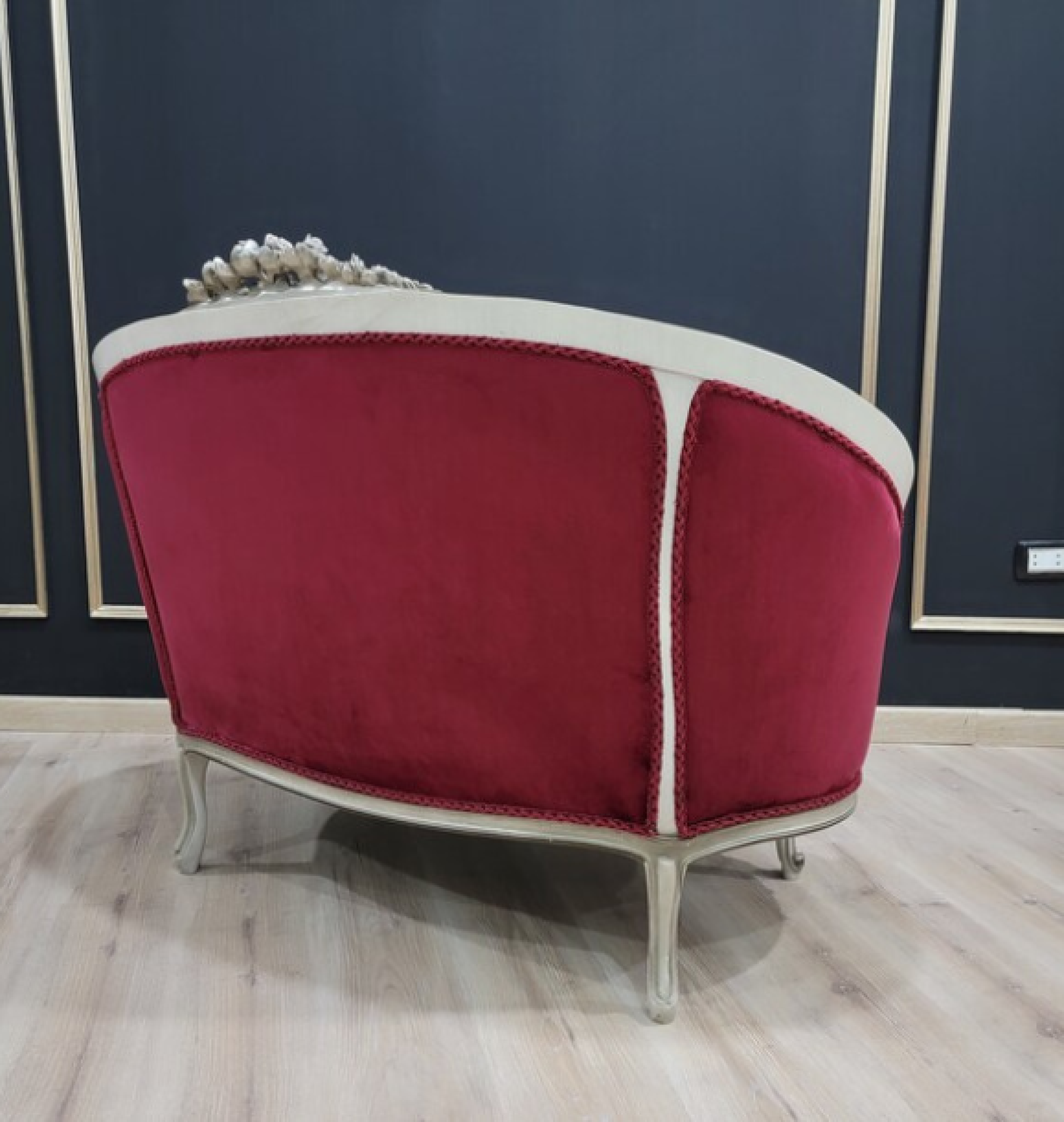 crimson settee