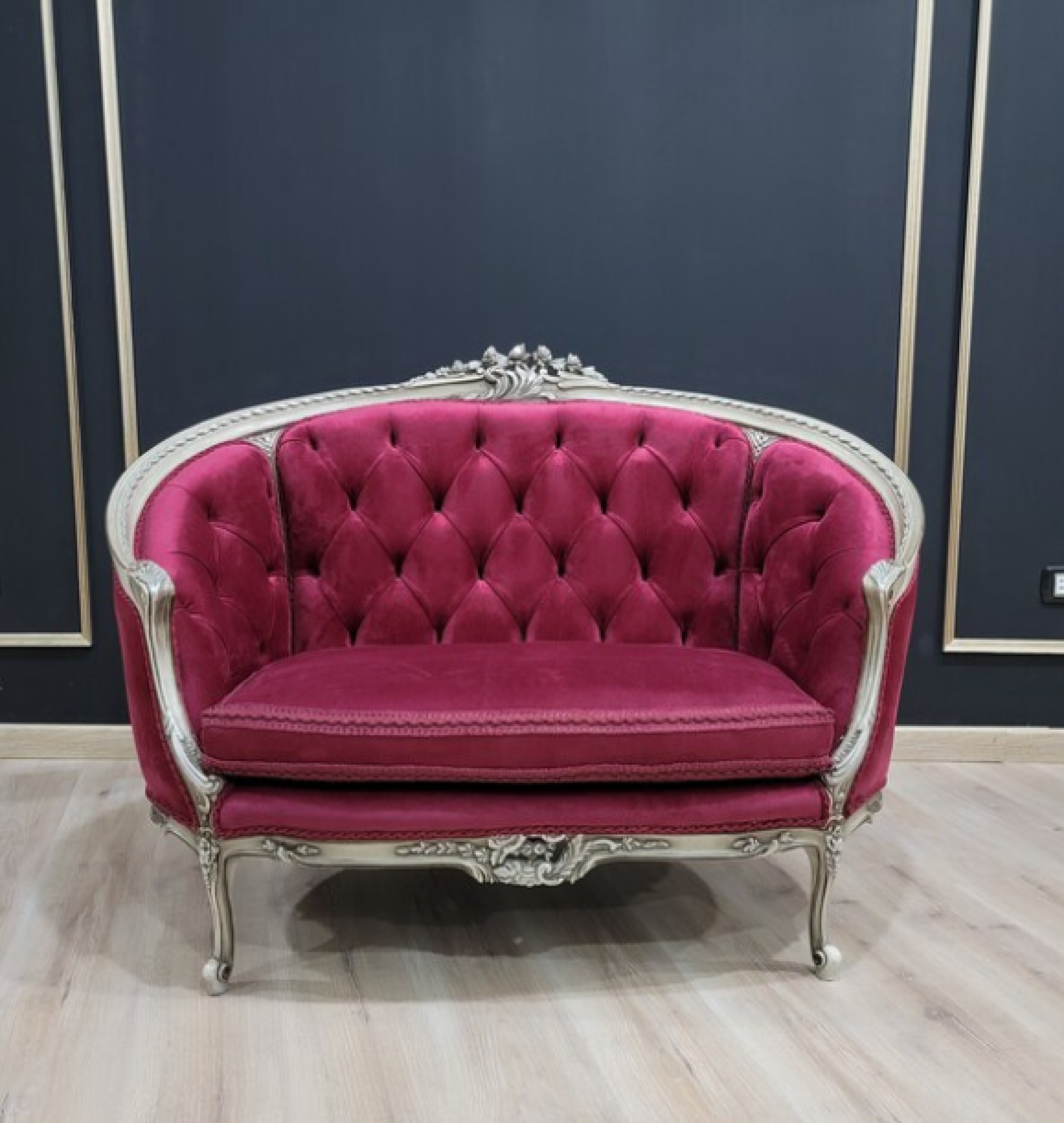 crimson settee