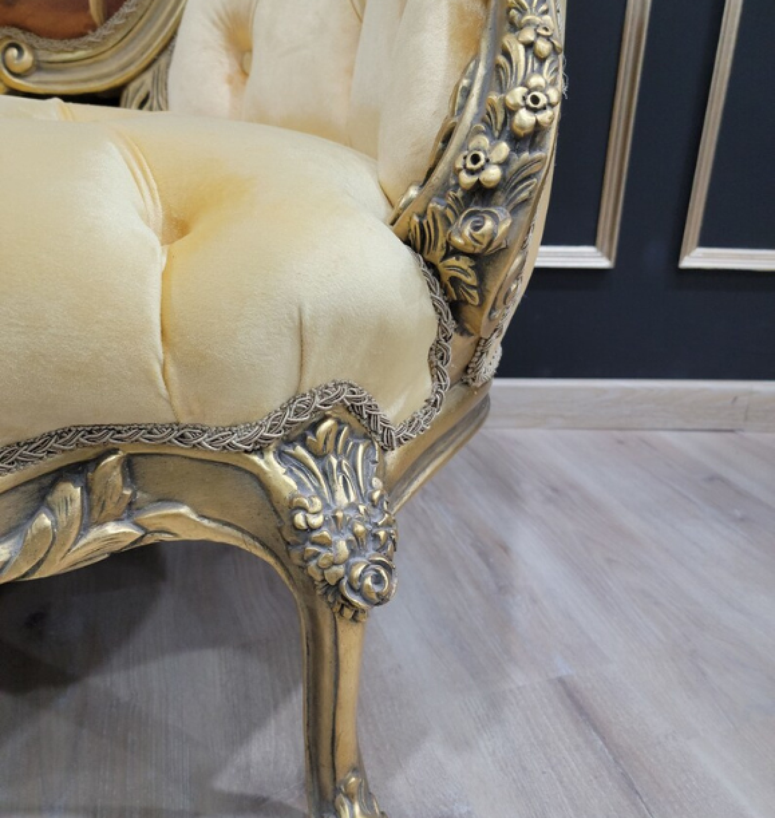 citrine settee