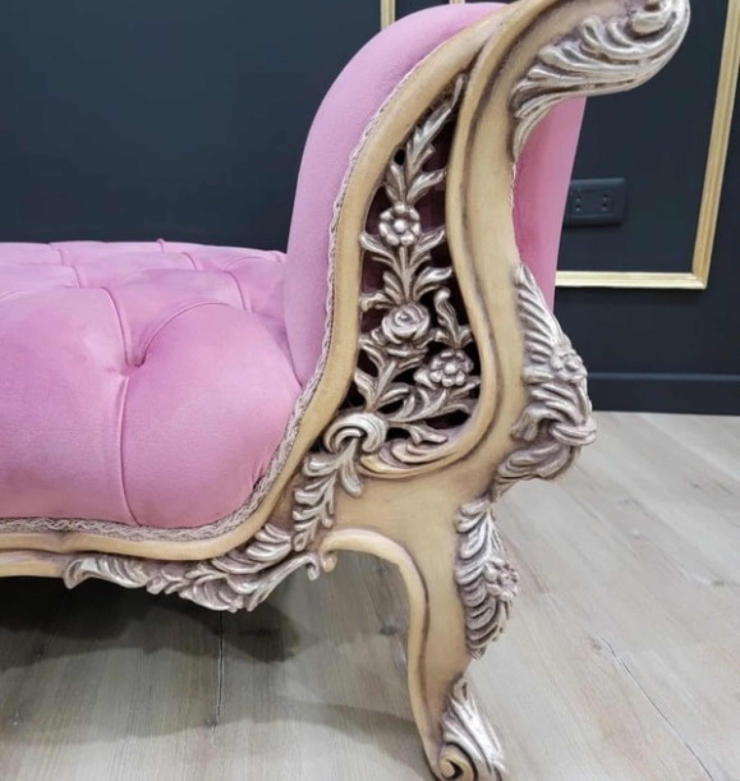 magenta chaise